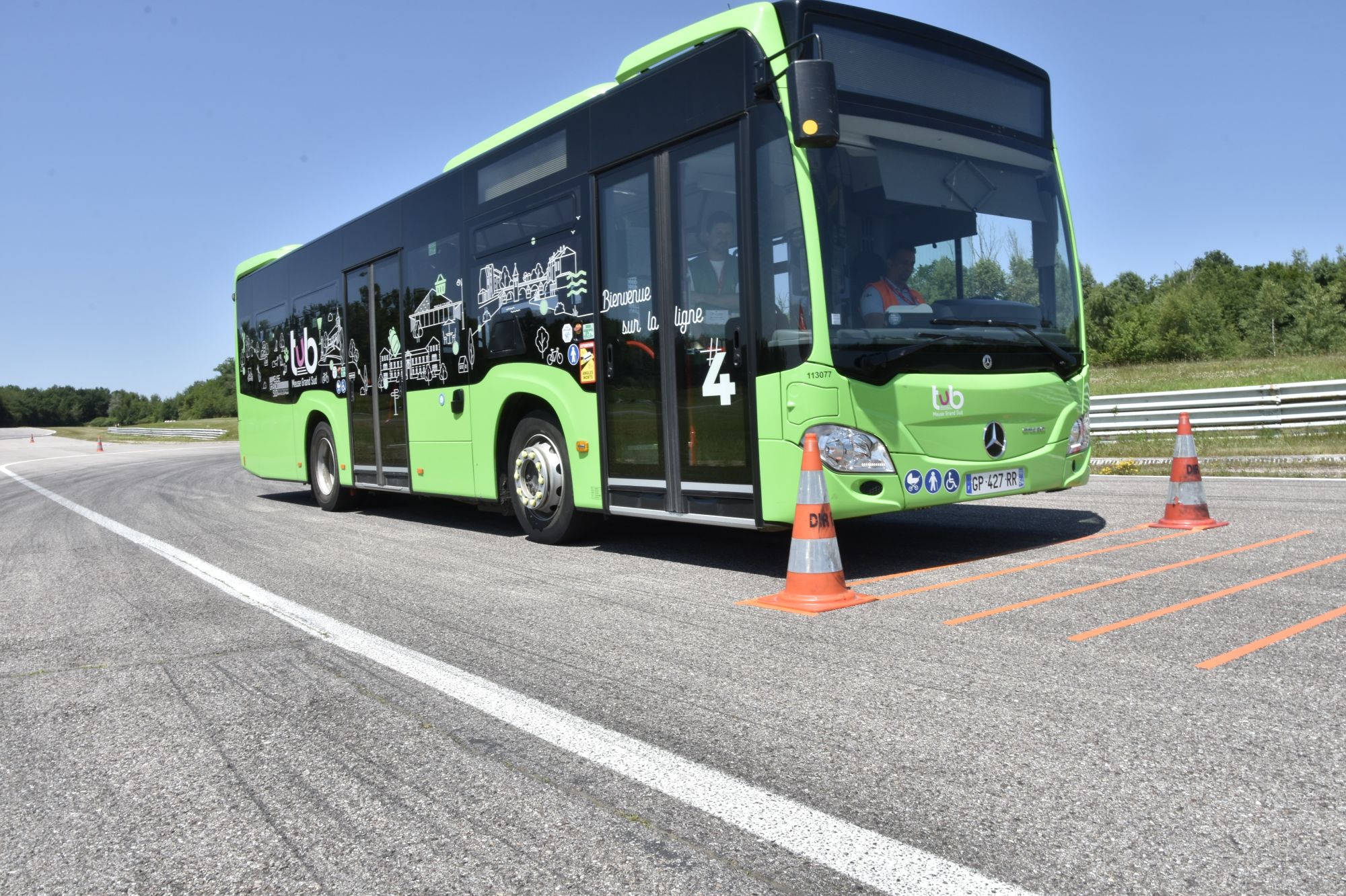 Transdev Grand Est organise la finale régionale de son Challenge Conduite sur le circuit de Chenevières