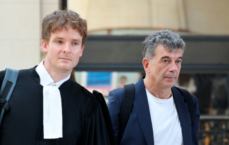 À son procès en appel, Stéphane Plaza dément "être violent"