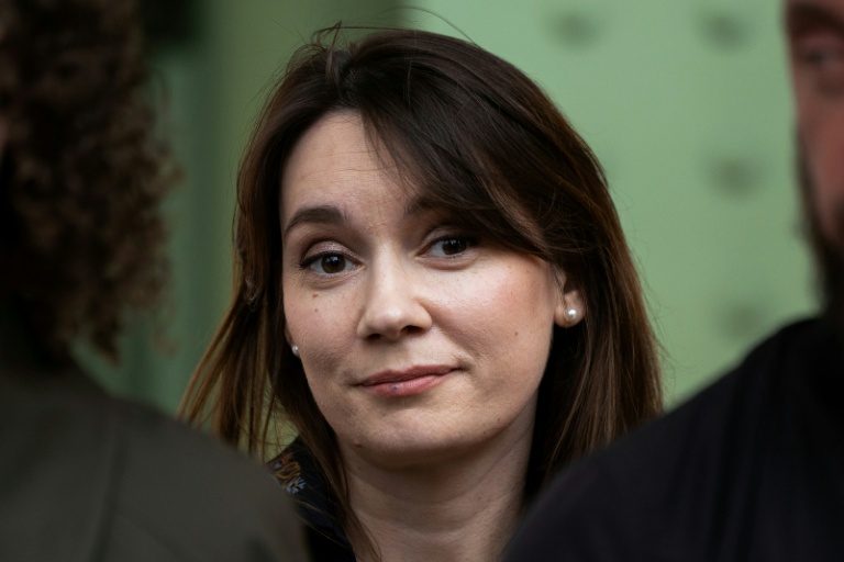 Après l'arrêté d'expulsion, le gouvernement gèle les avoirs de Fedorova, qui dénonce "une pression politique"