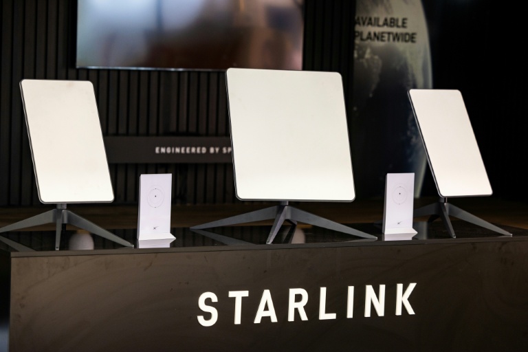 En Polynésie française, les antennes Starlink toujours interdites... mais très utilisées