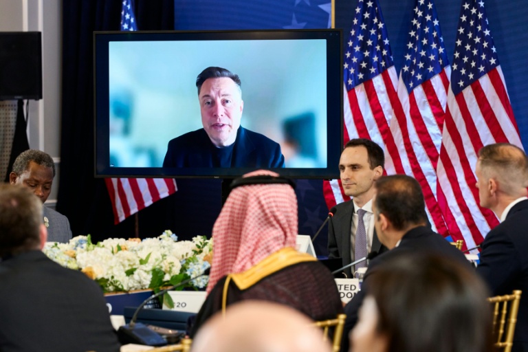 Zuckerberg et Musk plaident au G20 pour davantage de centres de données pour l'IA