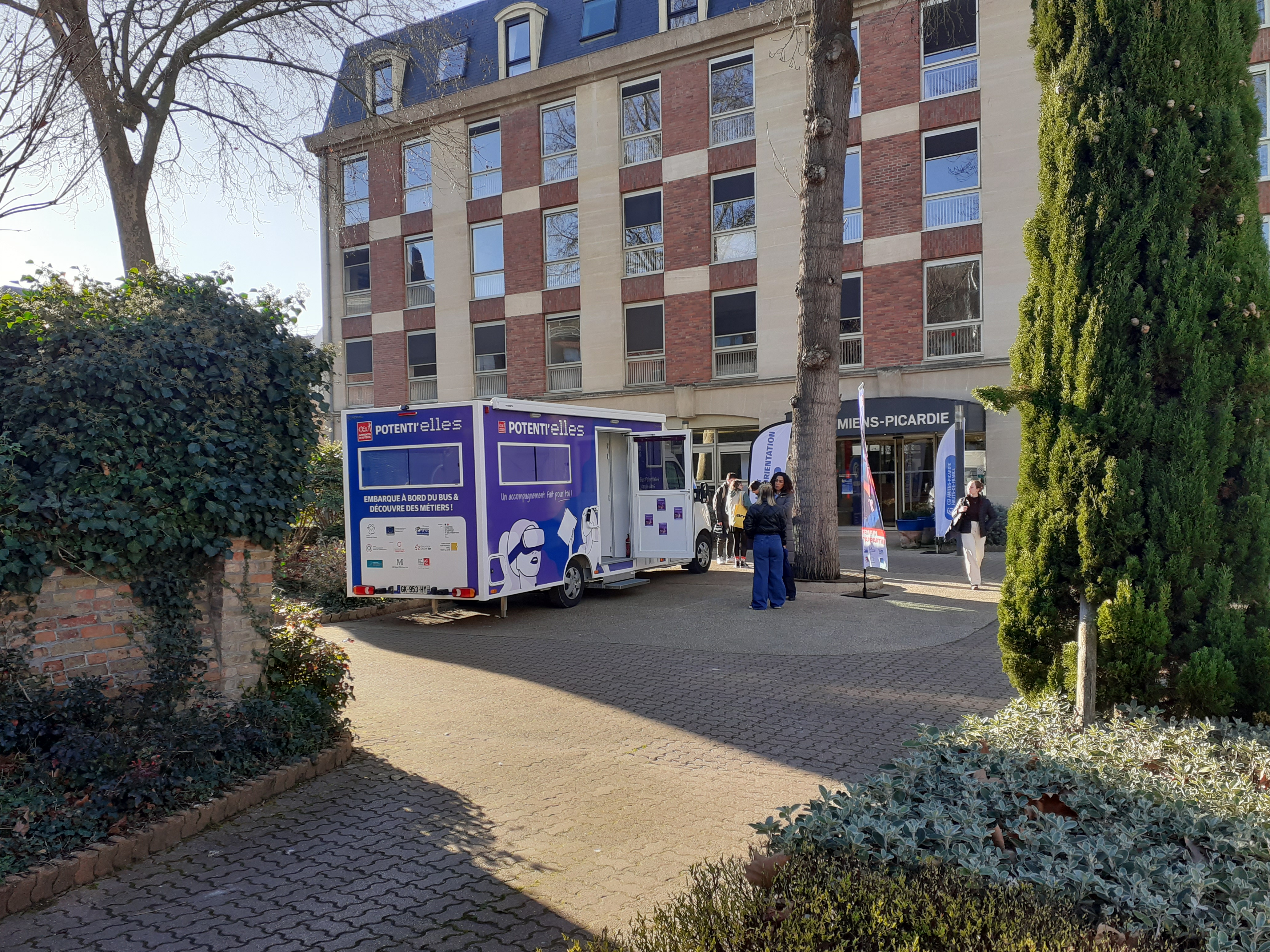 Apprentis d'Auteuil : Potenti’elles, un dispositif à destination des jeunes femmes picardes